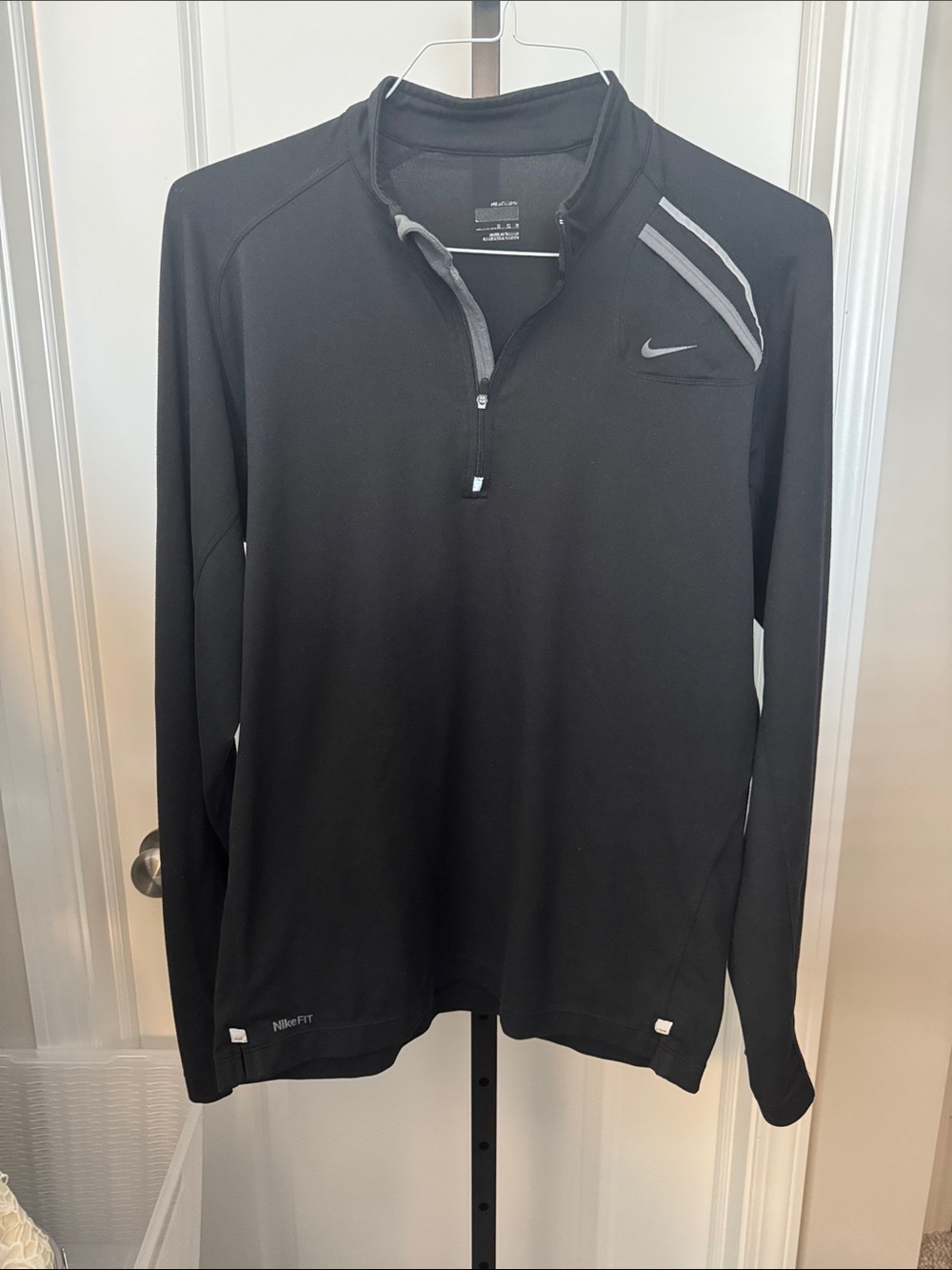 Nike Black Men’s Long Sleeve Quarter-Zip Performance Top